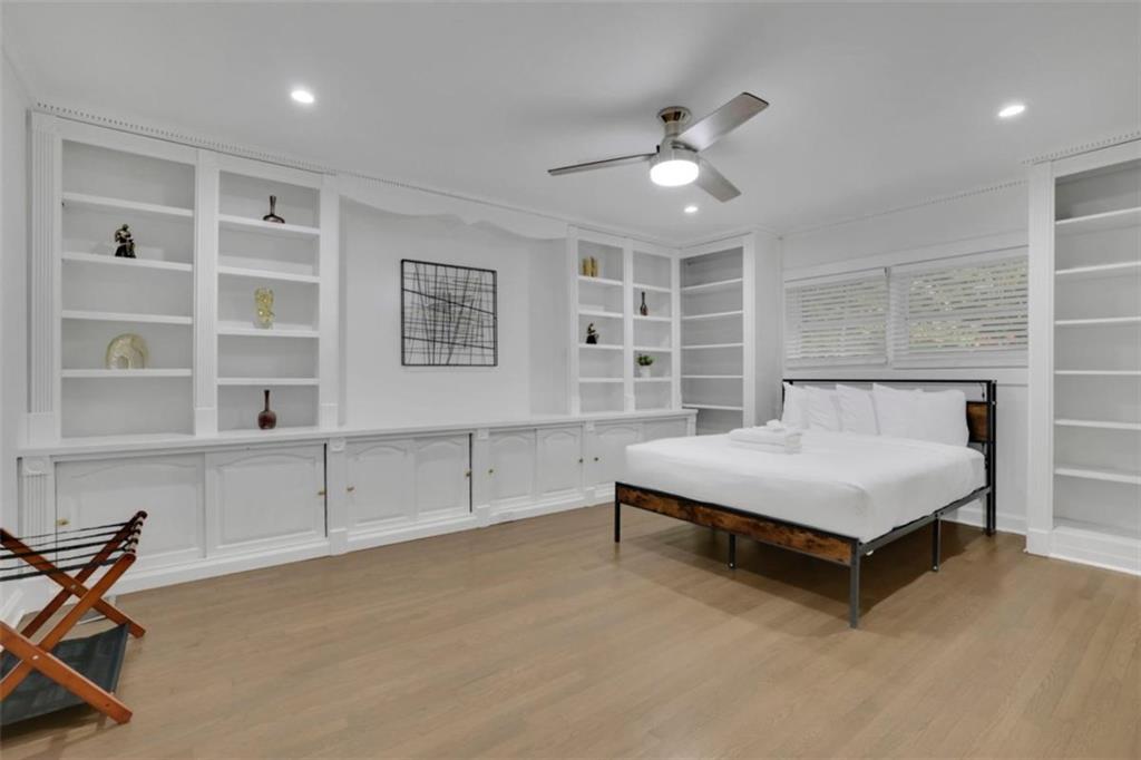 3018 West Pine Valley Road Northwest Atlanta, GA 30305 - Photo 9 of 47 a living room with furniture and window