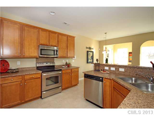 3306 Streamside Drive Davidson, NC 28036 - Photo 3 of 16