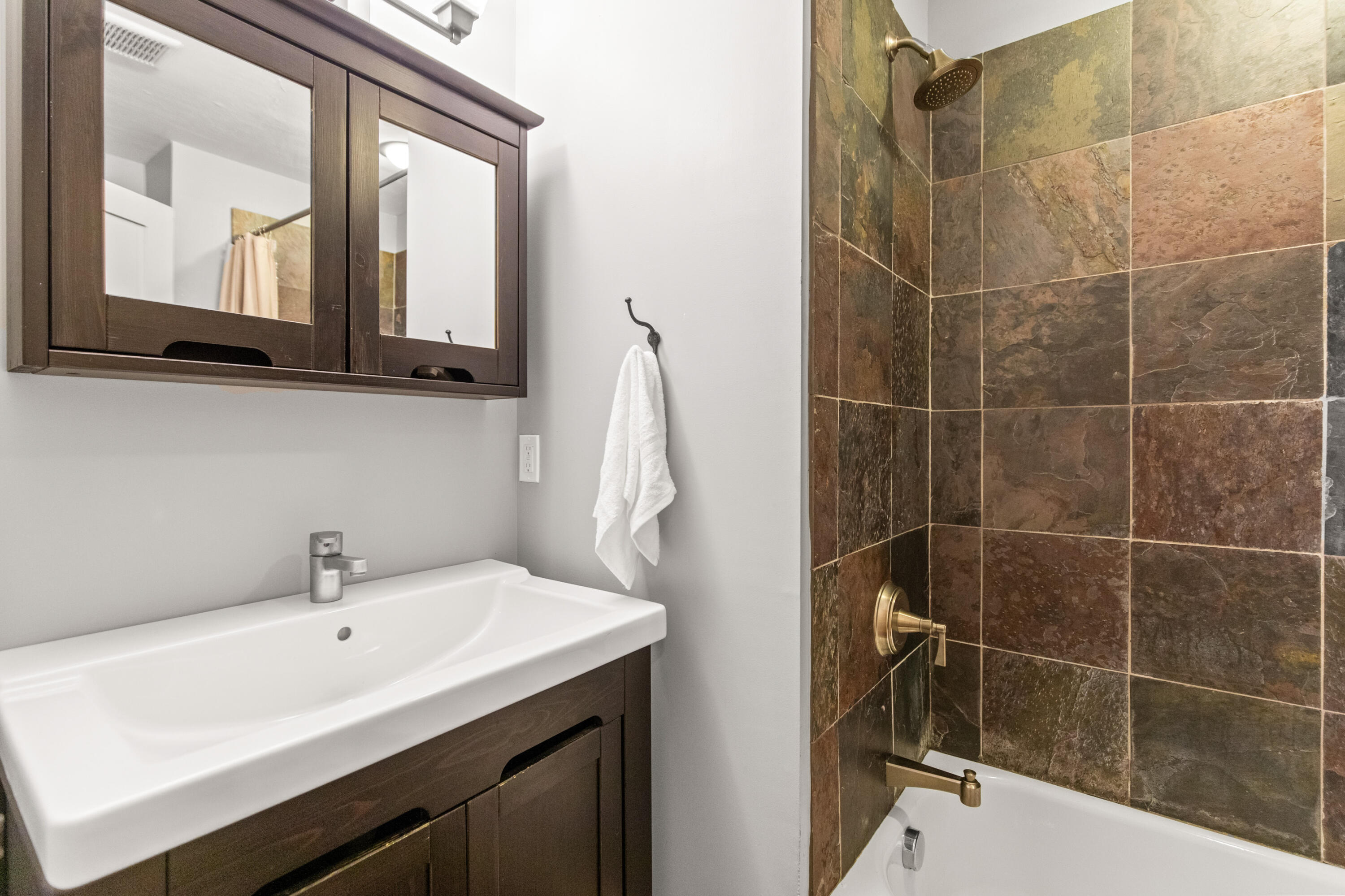 333 Main Street Cumberland, ME 04021 - Photo 28 of 67 333MainStreetCumberland_11