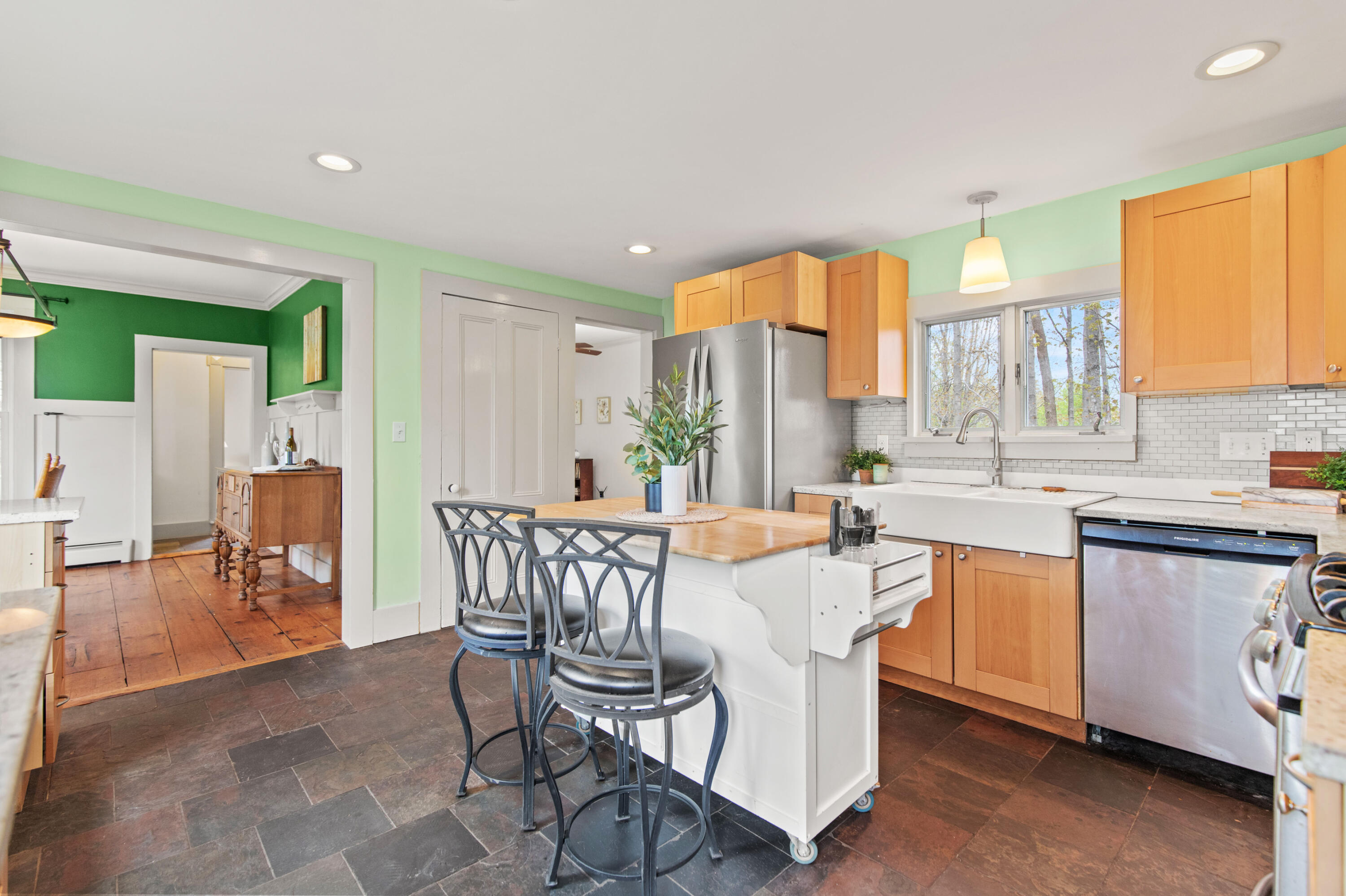 333 Main Street Cumberland, ME 04021 - Photo 7 of 67 333MainStreetCumberland_27