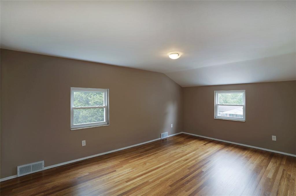 831 Blue Ridge Road Pittsburgh, PA 15239 - Photo 12 of 17 Gallery Image 12