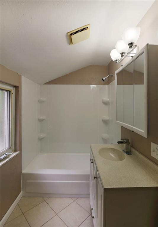 831 Blue Ridge Road Pittsburgh, PA 15239 - Photo 13 of 17 Gallery Image 13