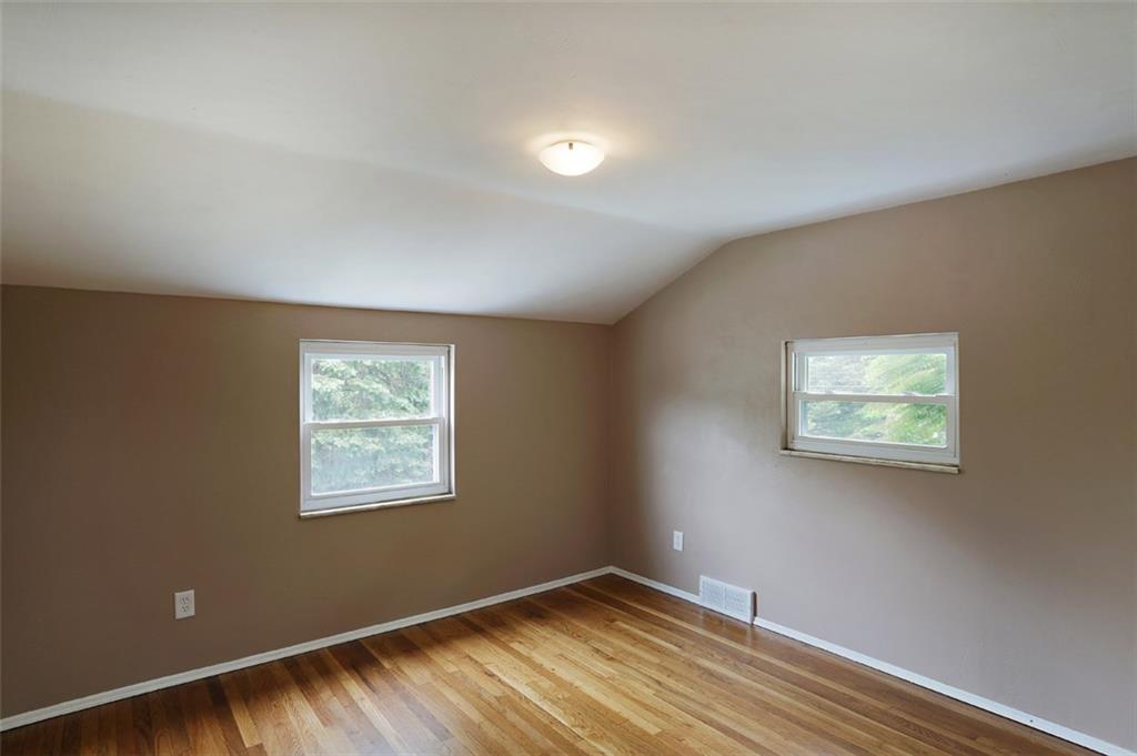 831 Blue Ridge Road Pittsburgh, PA 15239 - Photo 14 of 17 Gallery Image 14