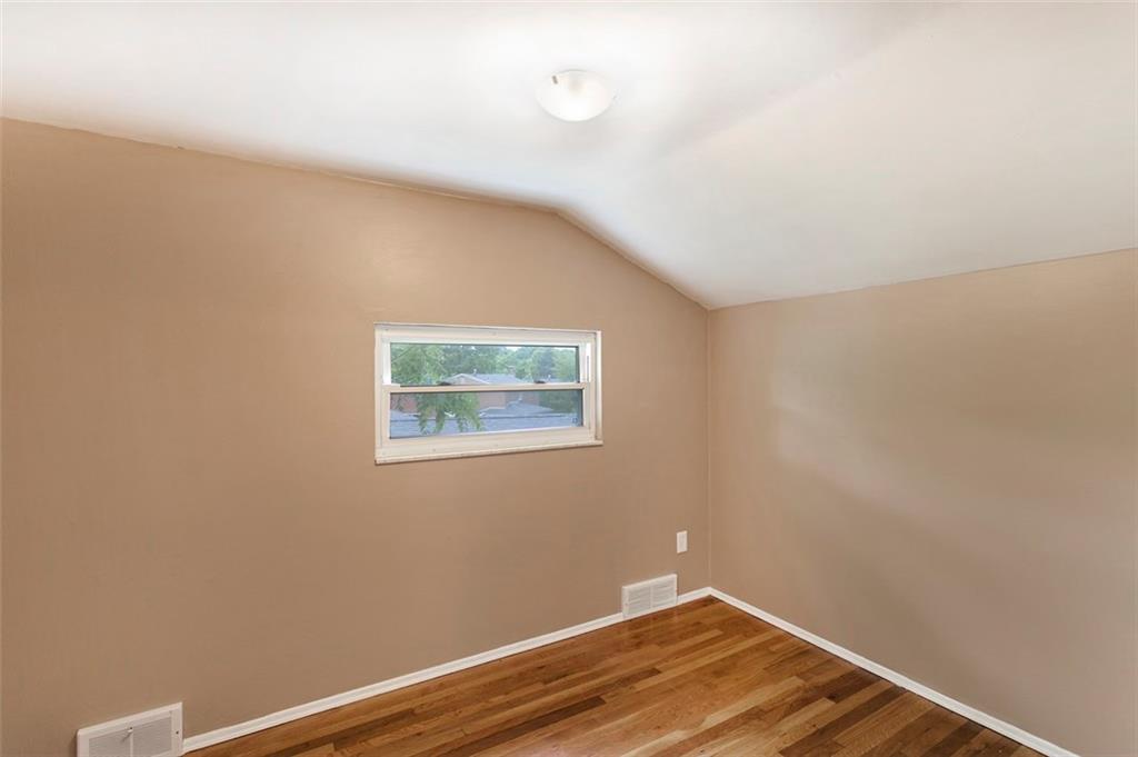 831 Blue Ridge Road Pittsburgh, PA 15239 - Photo 15 of 17 Gallery Image 15