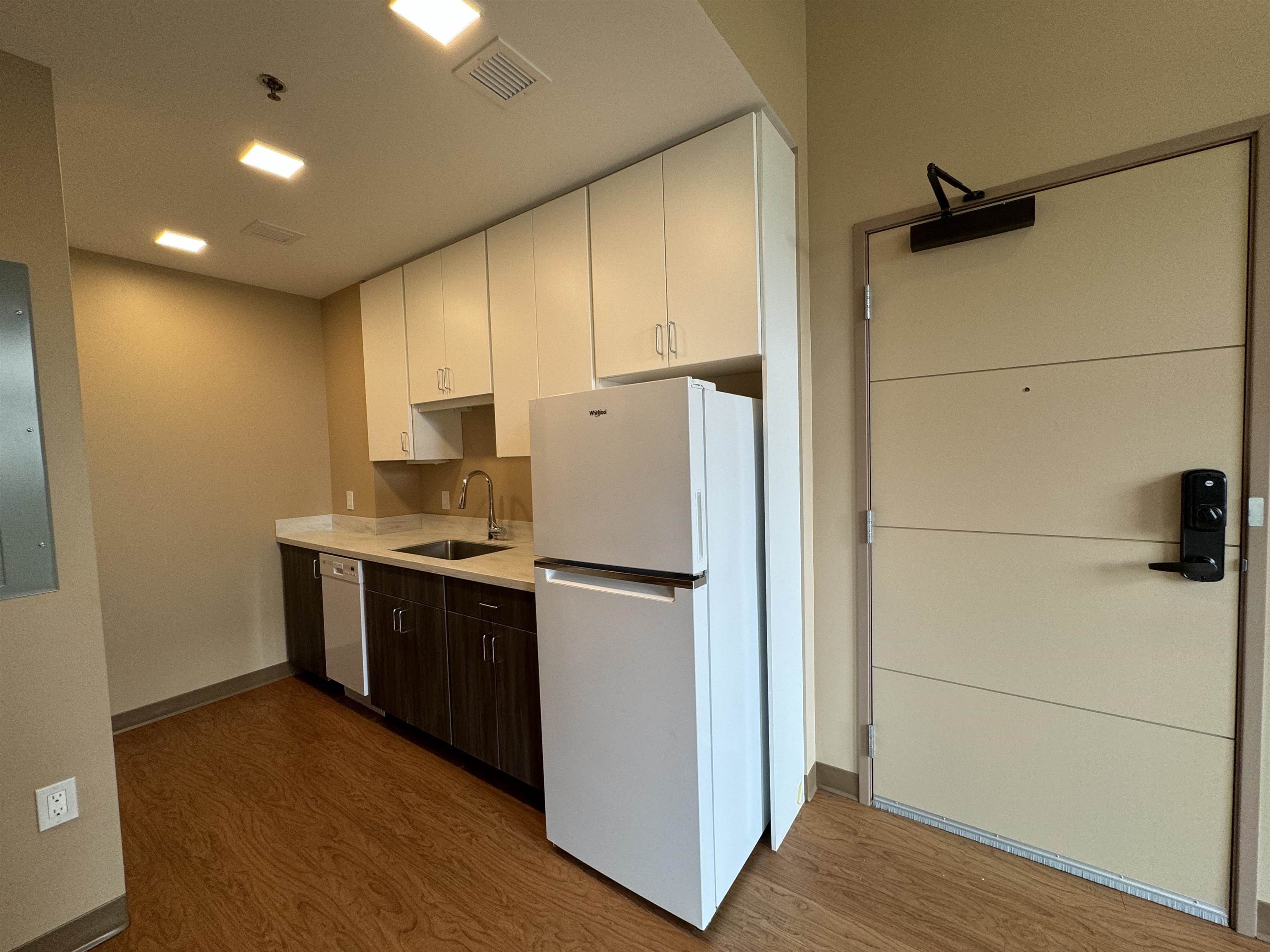 83 Hanover Street, Unit 307 Manchester, NH 03101 - Photo 19 of 39 Gallery Image 19