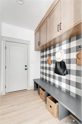 $974,950 | 337 Pond View Lane, Manakin-Sabot, VA 23103