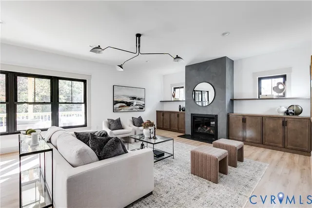 $974,950 | 337 Pond View Lane, Manakin-Sabot, VA 23103