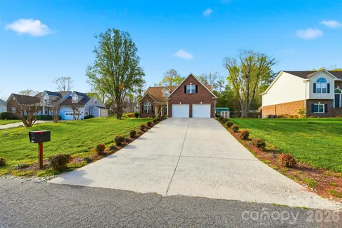 $459,000 | 2478 23rd Street Northeast, Hickory, NC 28601