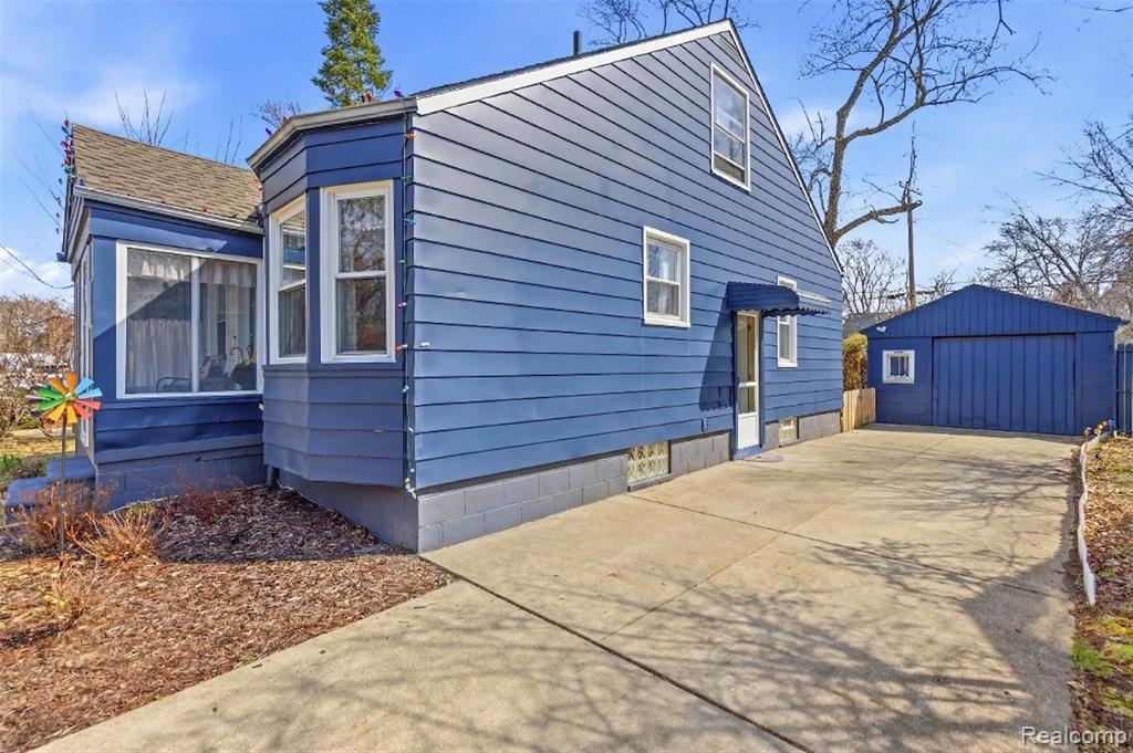 2193 Cambridge Road Berkley, MI 48072 - Photo 31 of 31