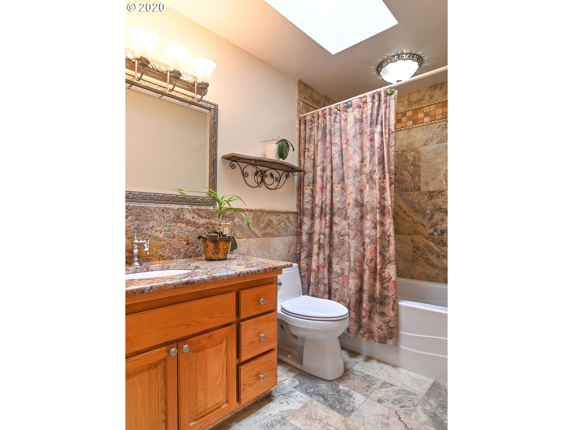 1786 River Pointe Loop Eugene, OR 97408 - Photo 16 of 32 Gallery Image 16