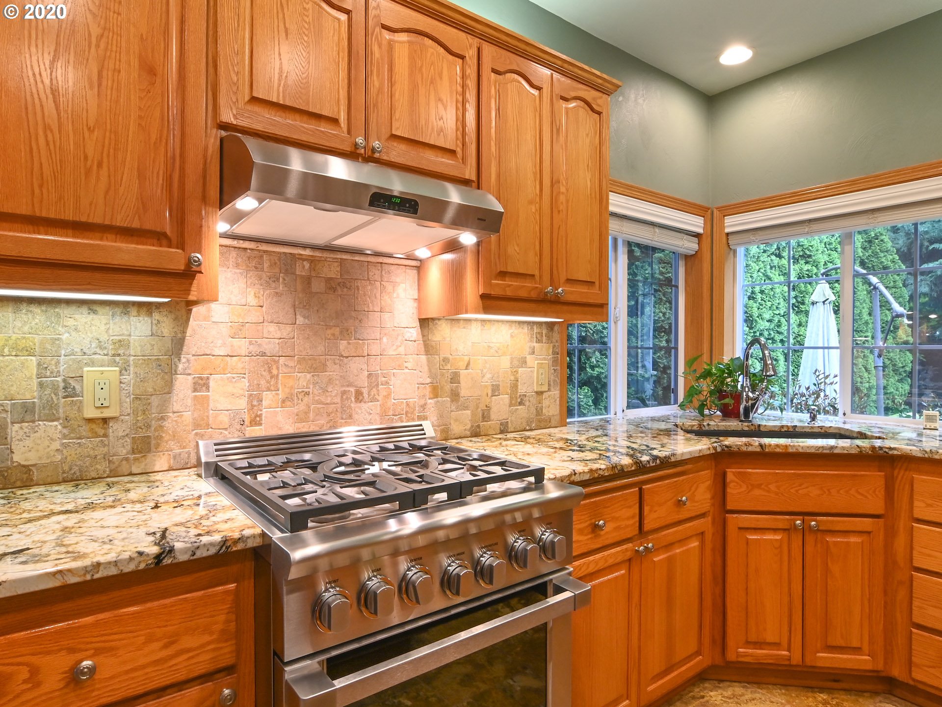 1786 River Pointe Loop Eugene, OR 97408 - Photo 10 of 32 Gallery Image 10