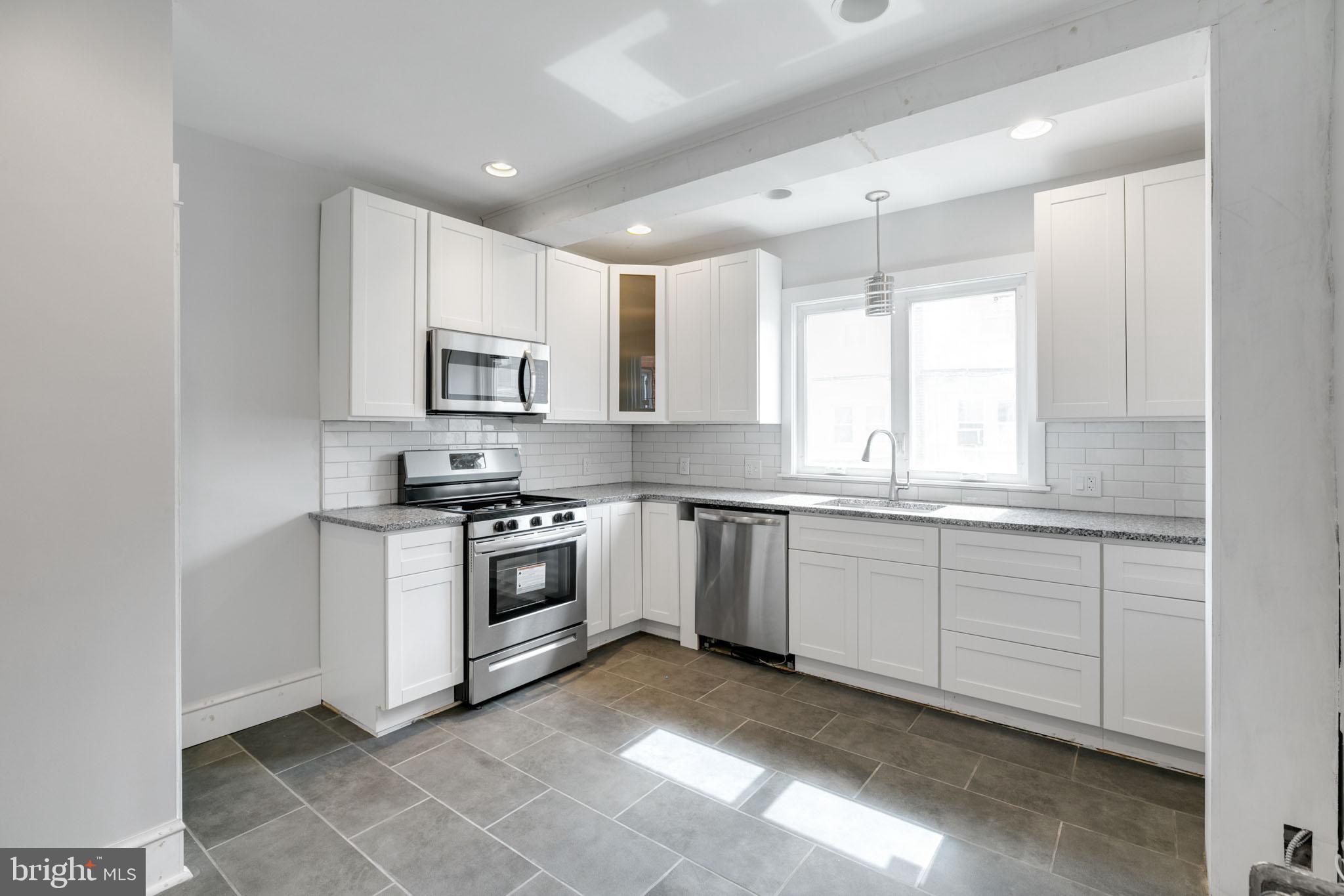 5743 Virginian Road Philadelphia, PA 19141 - Photo 9 of 27 Kitchen