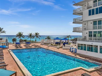 $570,000 | 5401 Collins Avenue, Unit 107, Miami Beach, FL 33140