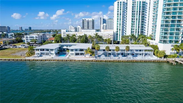 $1,775 | 7931 East Drive, Unit 206, North Bay Village, FL 33141
