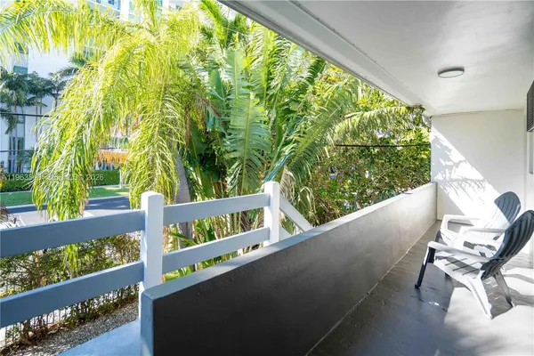 $1,775 | 7931 East Drive, Unit 206, North Bay Village, FL 33141