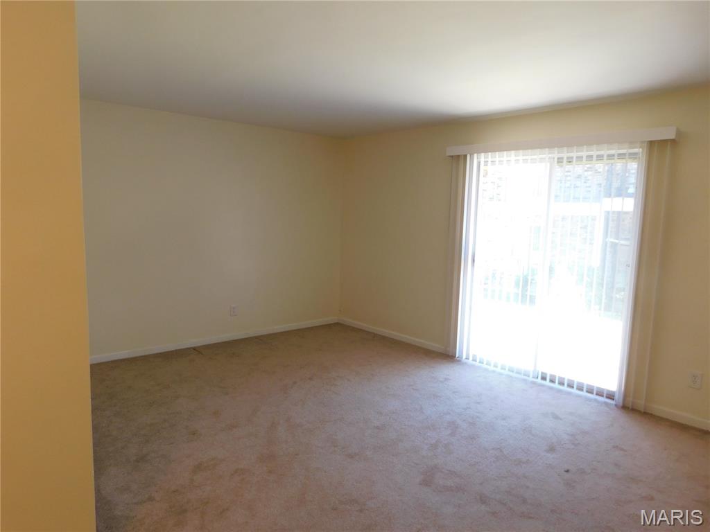 6910 Colonial Woods Drive, Unit 97 St. Louis, MO 63129 - Photo 2 of 28