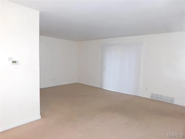 $790 | 6910 Colonial Woods Drive, Unit 97, St. Louis, MO 63129