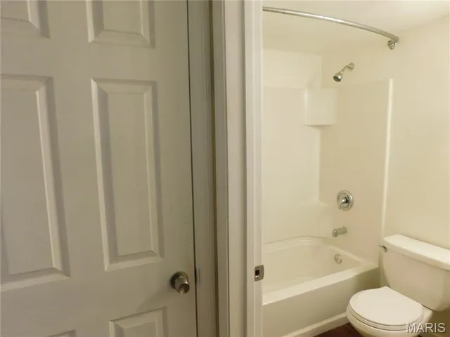 $790 | 6910 Colonial Woods Drive, Unit 97, St. Louis, MO 63129