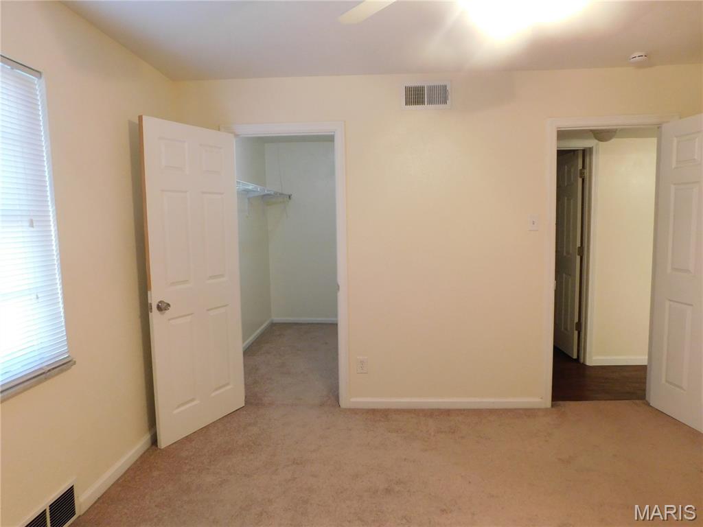 6910 Colonial Woods Drive, Unit 97 St. Louis, MO 63129 - Photo 9 of 28