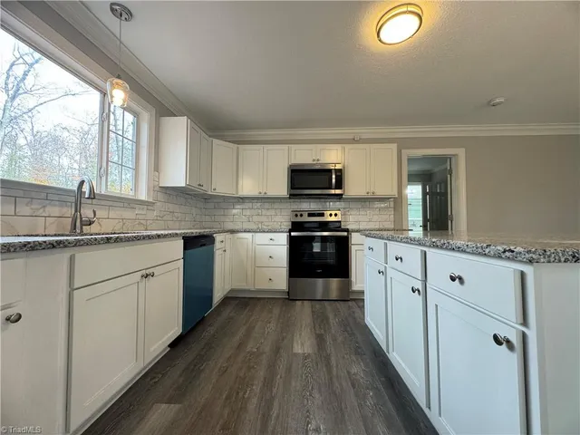 $1,750 | 1803 Allyson Avenue, Greensboro, NC 27405