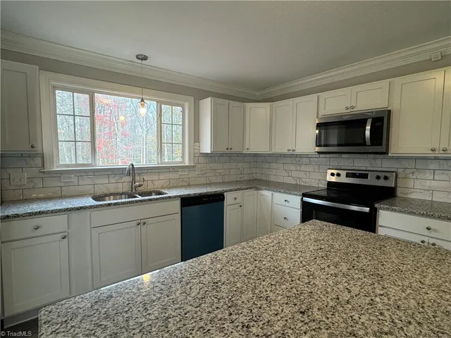 $1,750 | 1803 Allyson Avenue, Greensboro, NC 27405