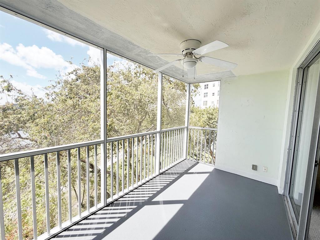 2681 South Course Drive, Unit 511 Pompano Beach, FL 33069 - Photo 27 of 35 a view of entryway