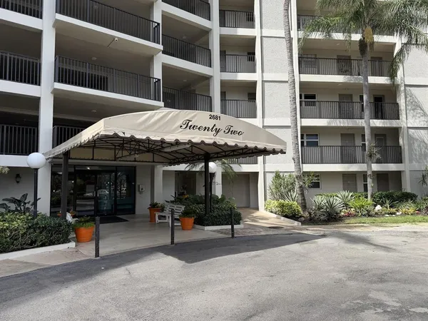 $249,900 | 2681 South Course Drive, Unit 511, Pompano Beach, FL 33069