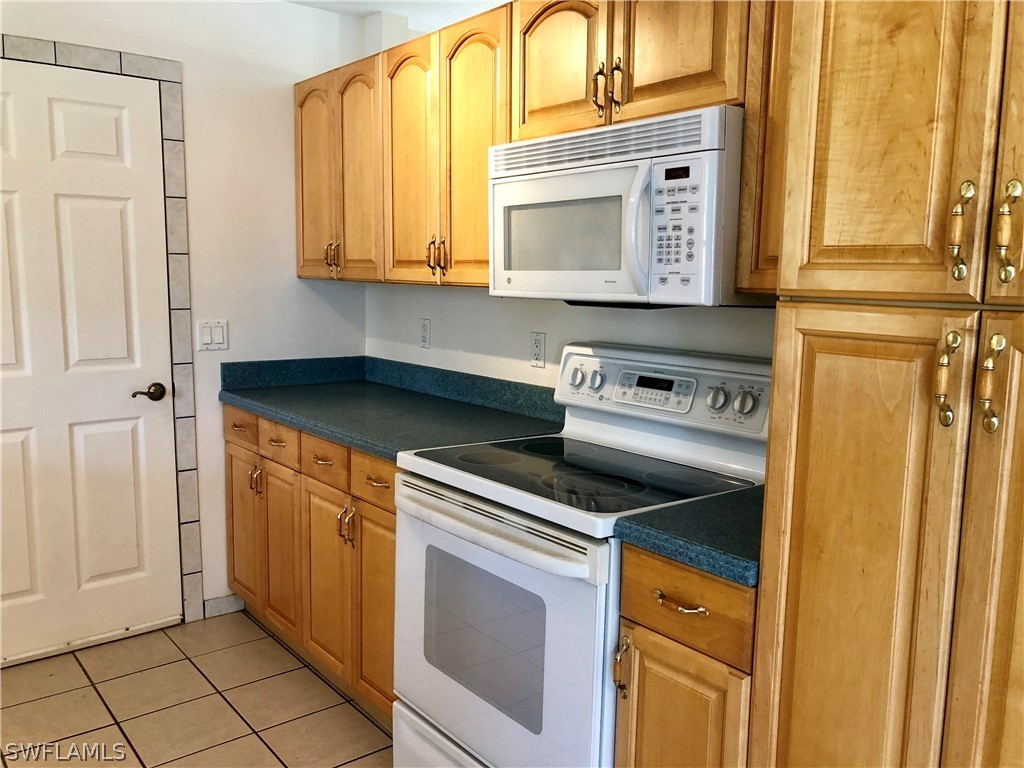 18481 Holly Road Fort Myers, FL 33967 - Photo 9 of 21 Gallery Image 9