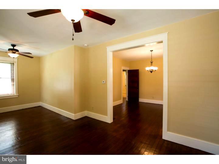 541 Nutt Road Phoenixville, PA 19460 - Photo 10 of 23 Living Room