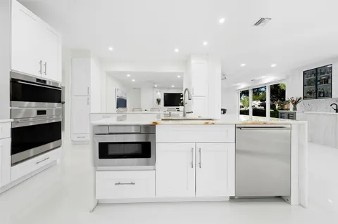 $2,500,000 | 10038 Vestal Place, Coral Springs, FL 33071