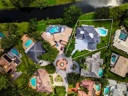$2,500,000 | 10038 Vestal Place, Coral Springs, FL 33071