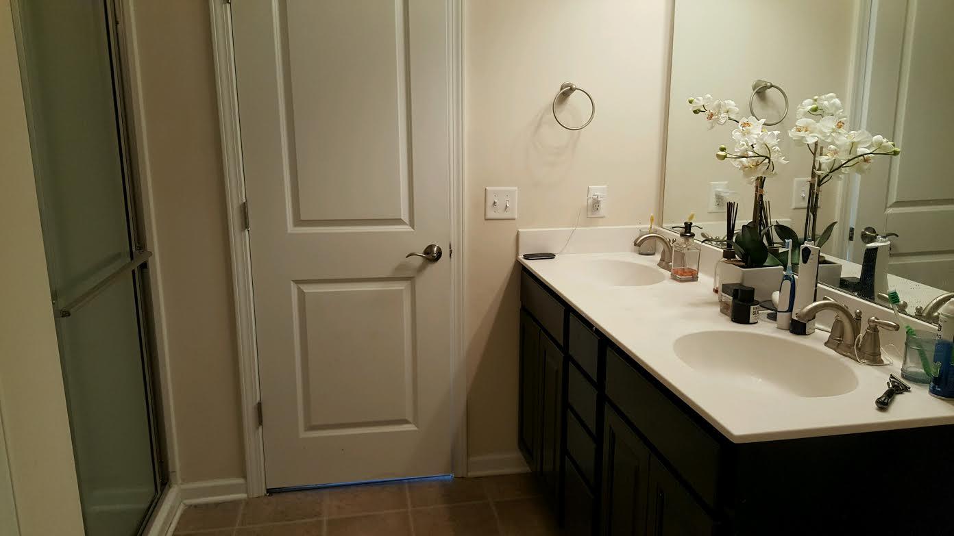 321 Iveson Road Summerville, SC 29486 - Photo 7 of 9 321 Bathroom