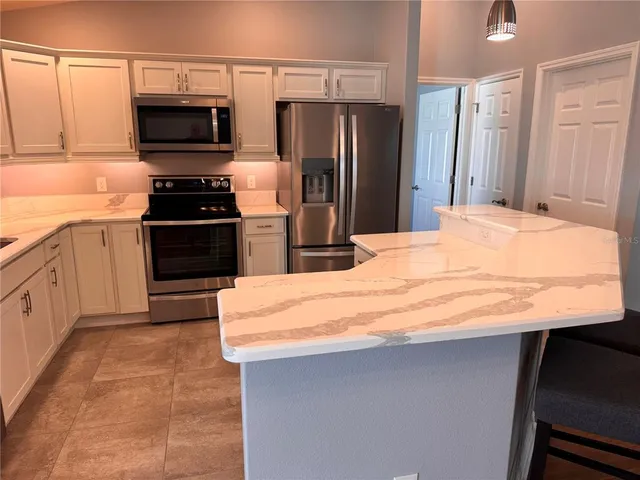 $349,900 | 1006 Ann Avenue, Lady Lake, FL 32159