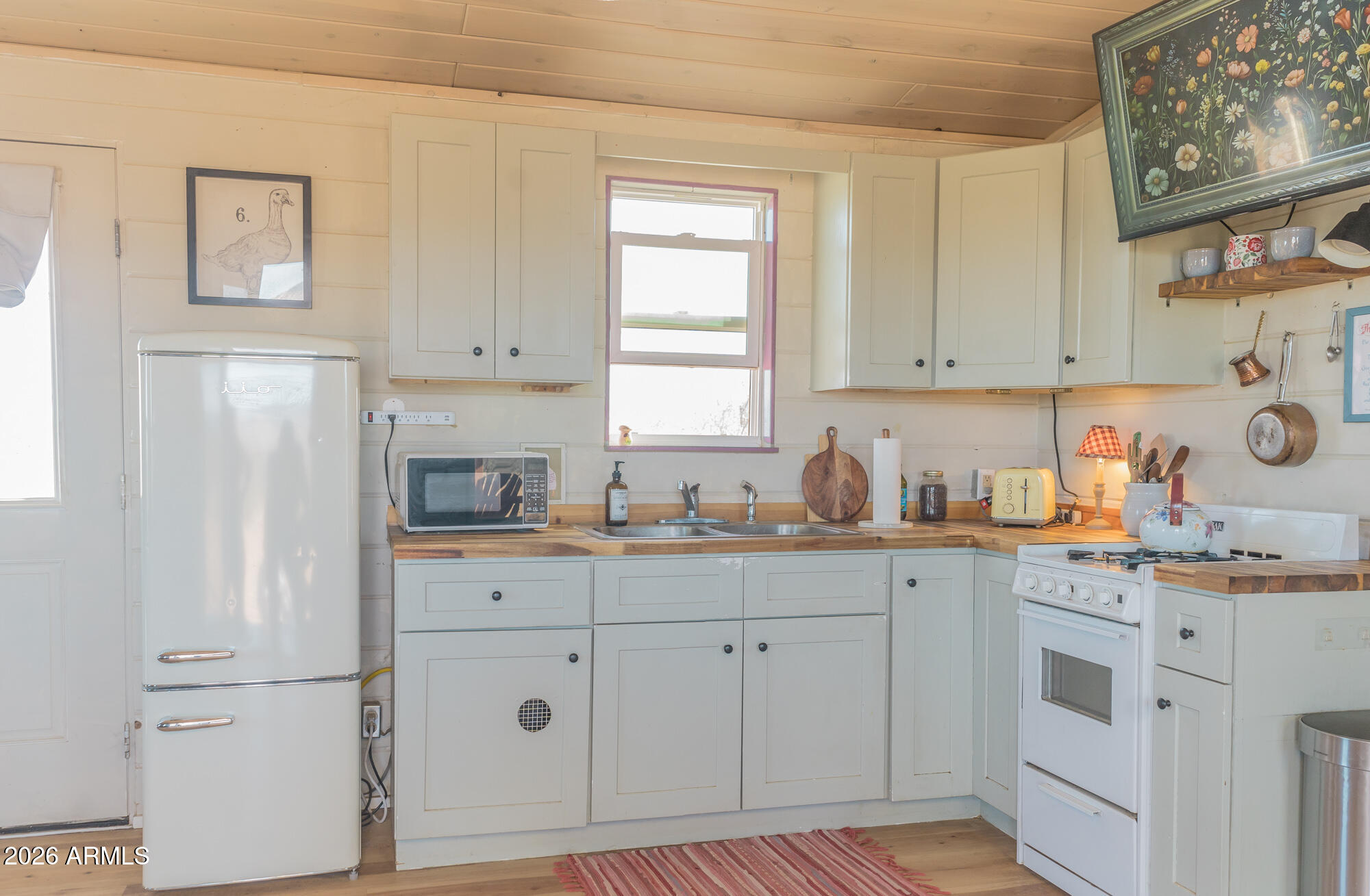 514 East Pearce Road Pearce, AZ 85625 - Photo 4 of 26 Kitchen