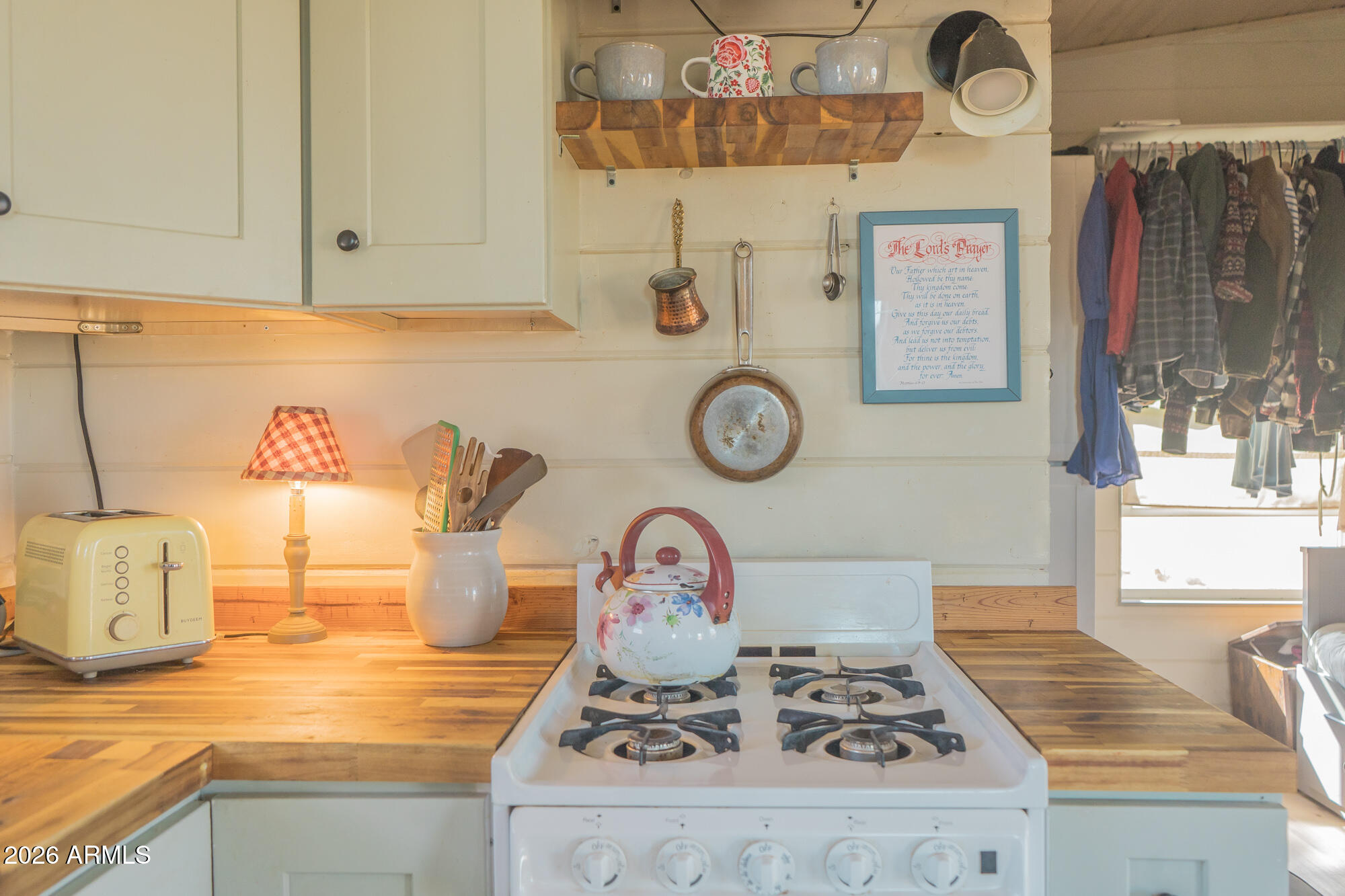 514 East Pearce Road Pearce, AZ 85625 - Photo 5 of 26 Kitchen