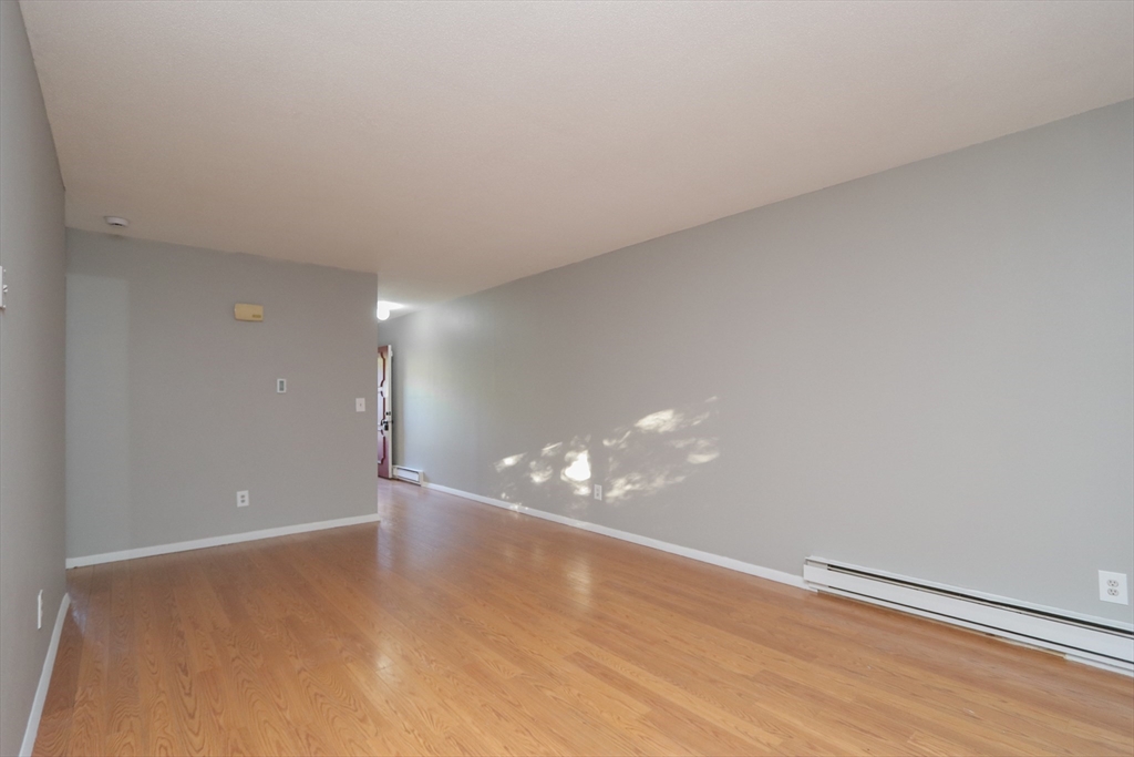 170 East Hadley Road, Unit 13 Amherst, MA 01002 - Photo 5 of 38