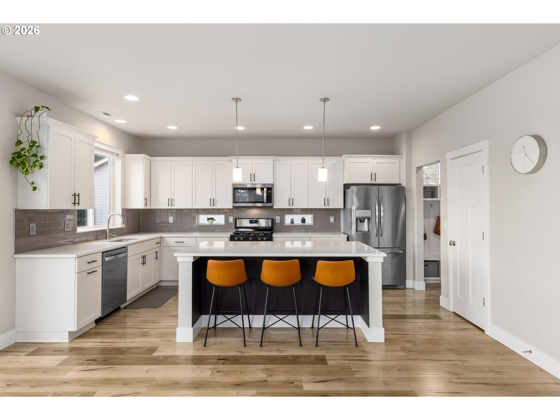 7754 Southwest Hansen Lane Tigard, OR 97224 - Photo 4 of 47