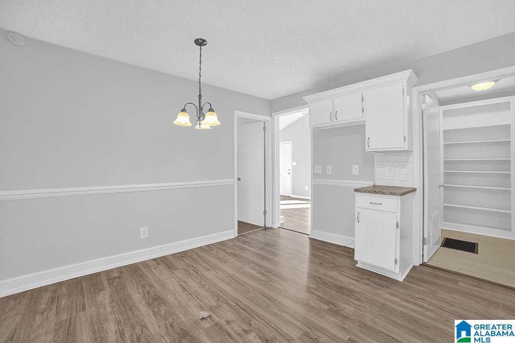 5956 Creekwood Road Birmingham, AL 35210 - Photo 10 of 27