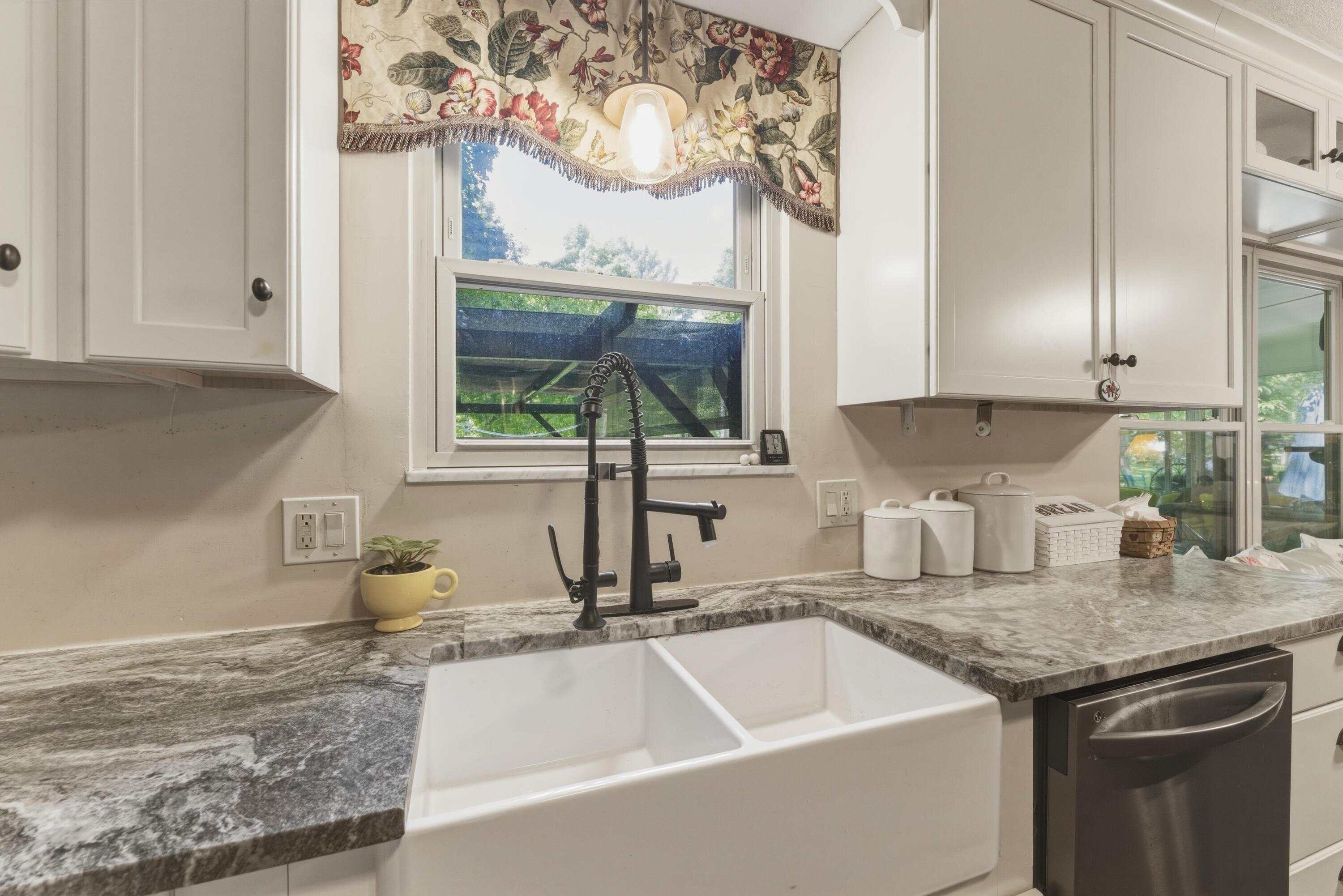11775 Woodtown Road Galena, OH 43021 - Photo 23 of 41