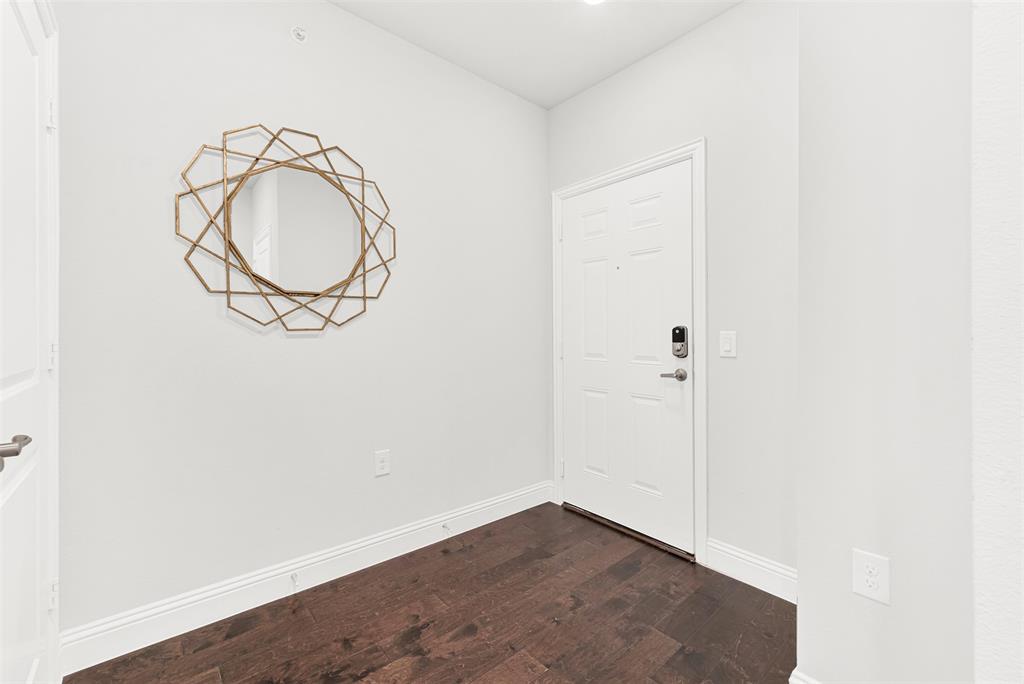 651 Watters Road, Unit 7406 Allen, TX 75013 - Photo 15 of 37 Interior Entry area - Welcome home!