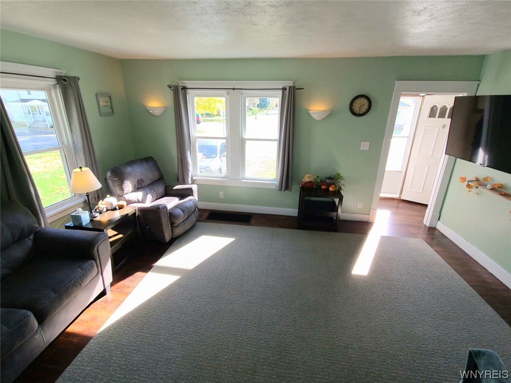 98 Maple Avenue Concord, NY 14141 - Photo 5 of 30