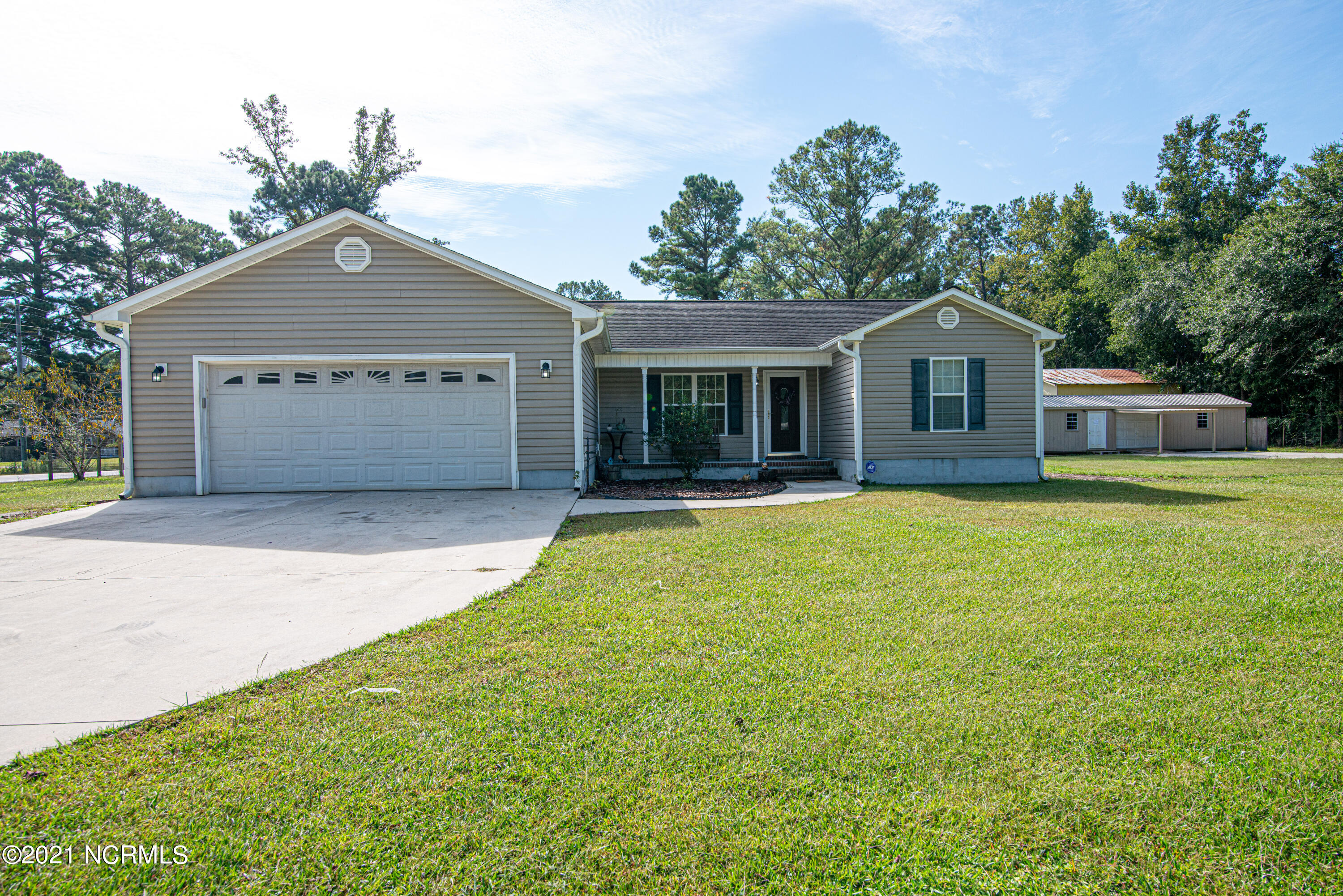 103 Silance Road Jacksonville, NC 28540 - Photo 1 of 37 Front of house