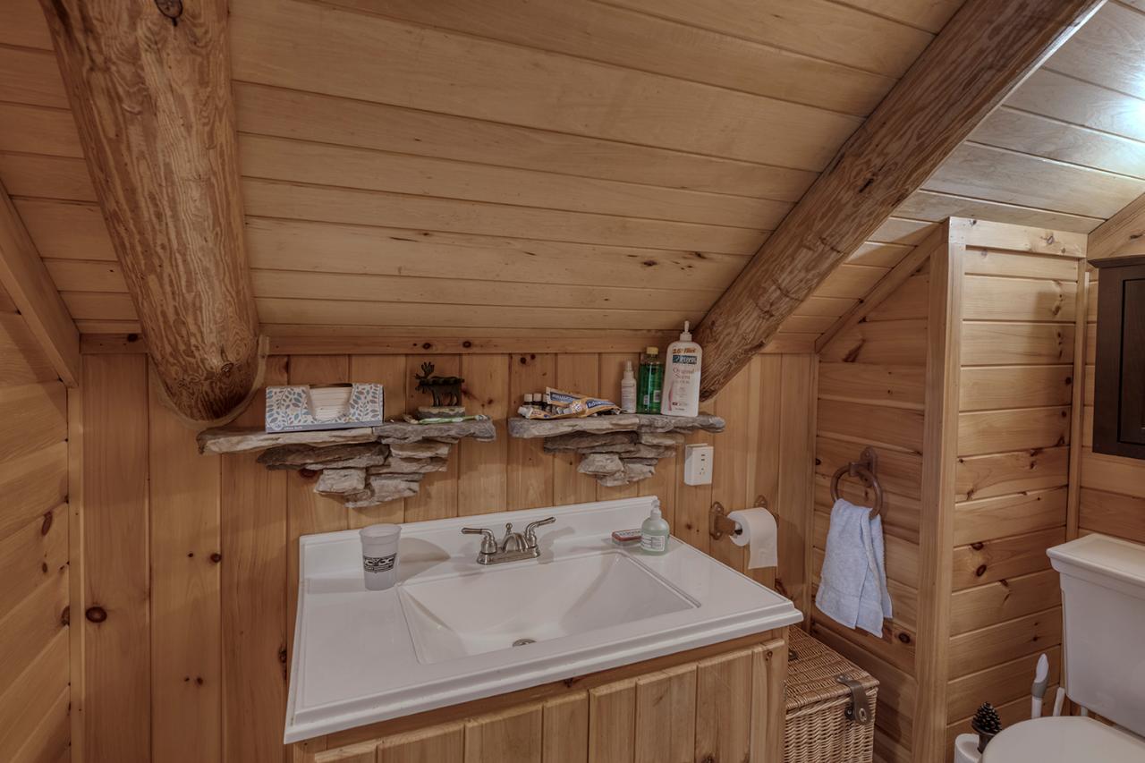 1196 Zeman Road Eagle River, WI 54521 - Photo 12 of 30 Gallery Image 12
