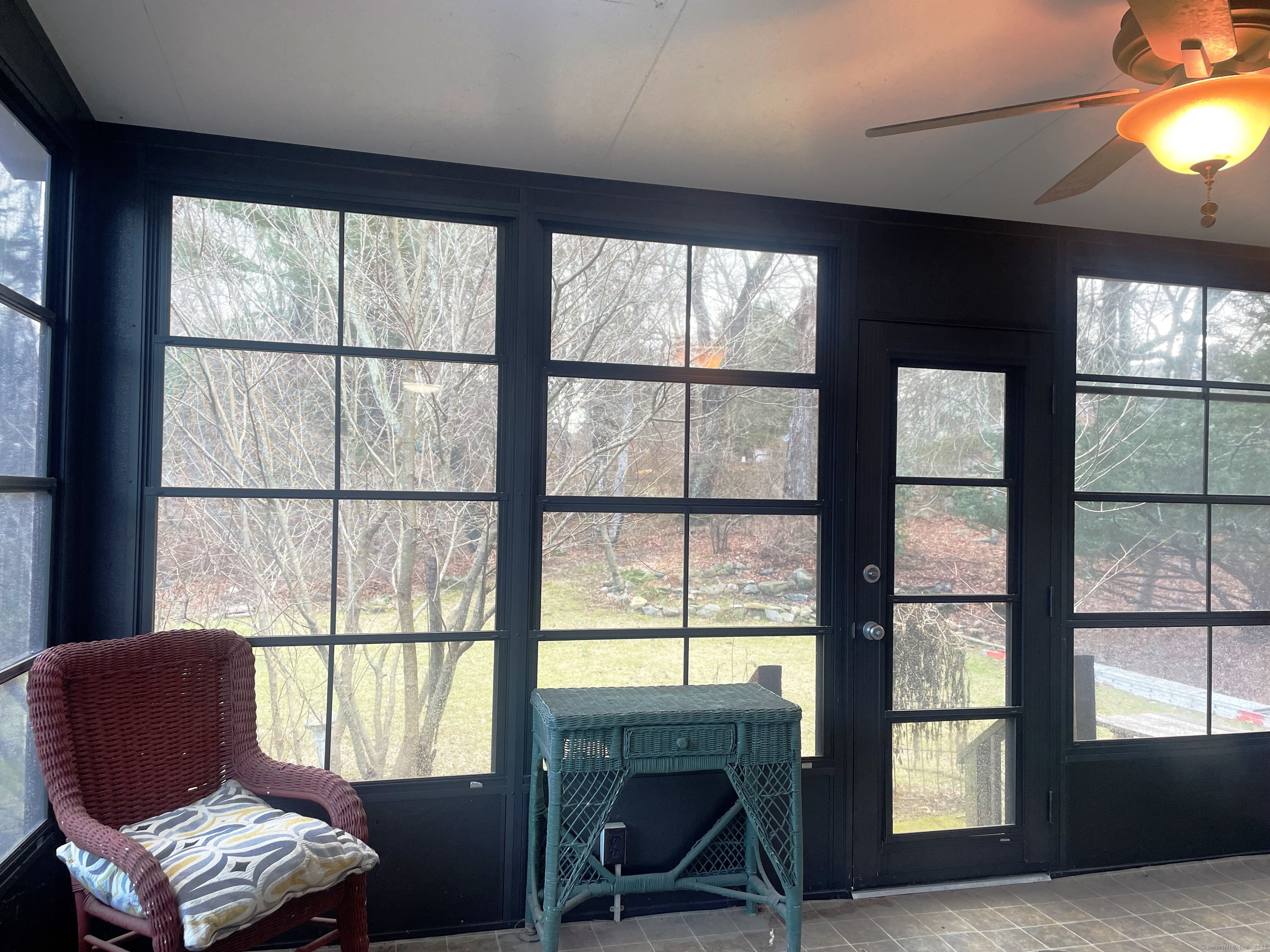 12 Little Gull Lane Groton, CT 06355 - Photo 24 of 25 a living room with furniture and a window