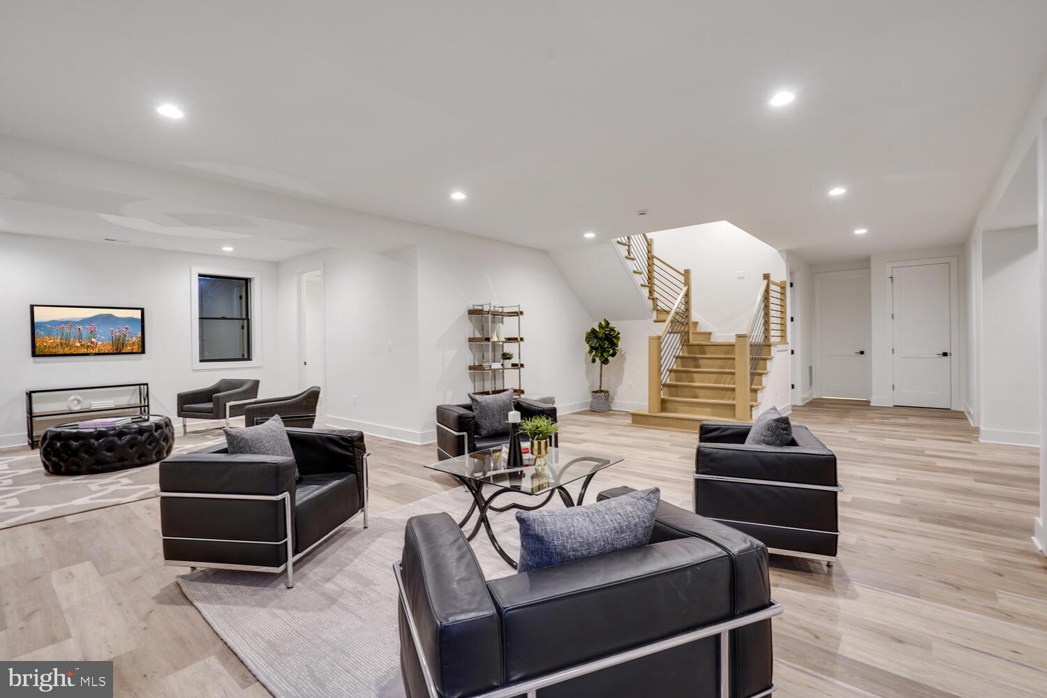 1412 Mayflower Drive McLean, VA 22101 - Photo 32 of 45