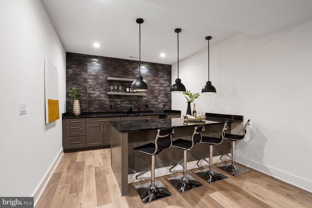 $2,600,000 | 1412 Mayflower Drive, McLean, VA 22101