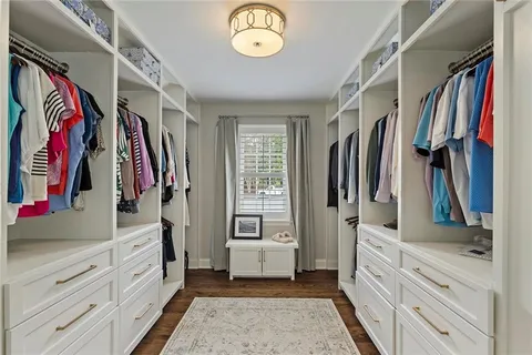 $1,275,000 | 120 Old Chartwell Drive, Alpharetta, GA 30022