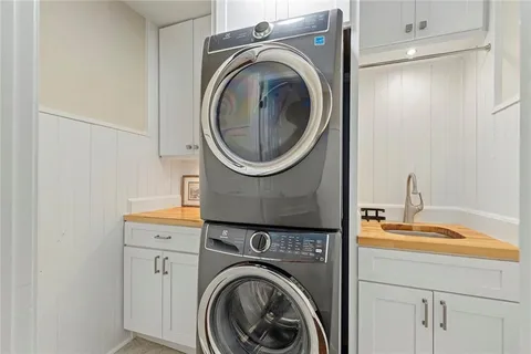 $1,275,000 | 120 Old Chartwell Drive, Alpharetta, GA 30022