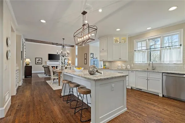 $1,275,000 | 120 Old Chartwell Drive, Alpharetta, GA 30022