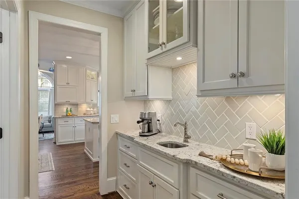 $1,275,000 | 120 Old Chartwell Drive, Alpharetta, GA 30022